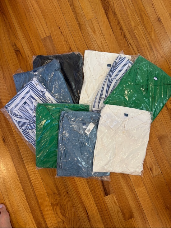 Old Navy Dresses & Skirts - Nine short-sleeved shirt dresses from Old Navy, brand new, all in 3X